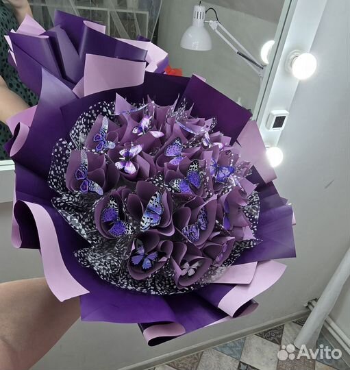 Светящиеся букеты с бабочками