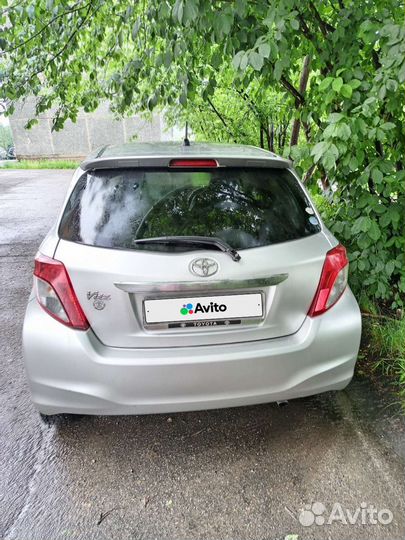Toyota Vitz 1.3 CVT, 2013, 170 000 км