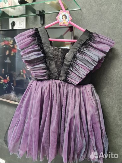 Продам красивое платье на девочку
