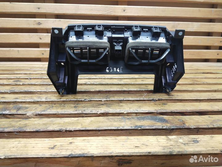 Дефлектор обдува салона верхний Nissan Teana J31