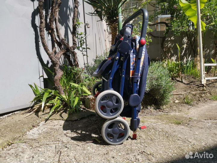 Детская коляска прогулочная с перекидной ручкой