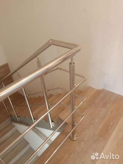 Перила для лестницы из нержавейки