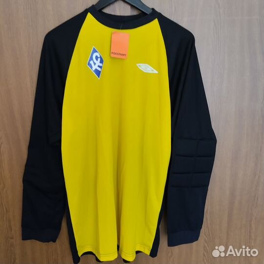 Вратарская экипировка (футбол)