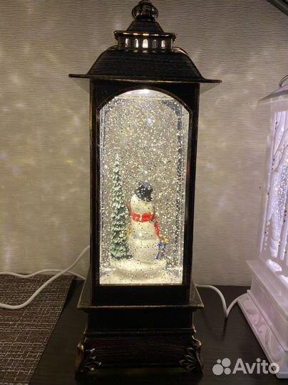 Фонарь новогодний музыкальный со снегом