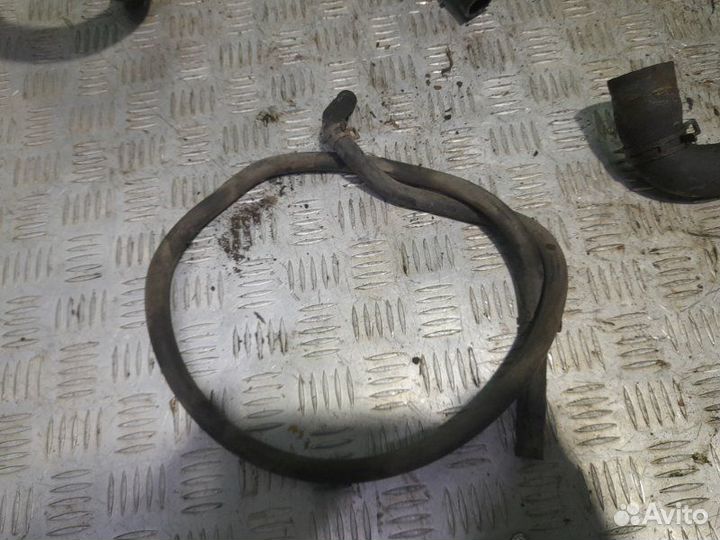 Патрубки охлаждения Ford Mondeo 3 седан 1.8 2008