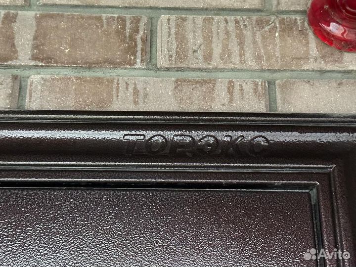 Дверь входная металлическая