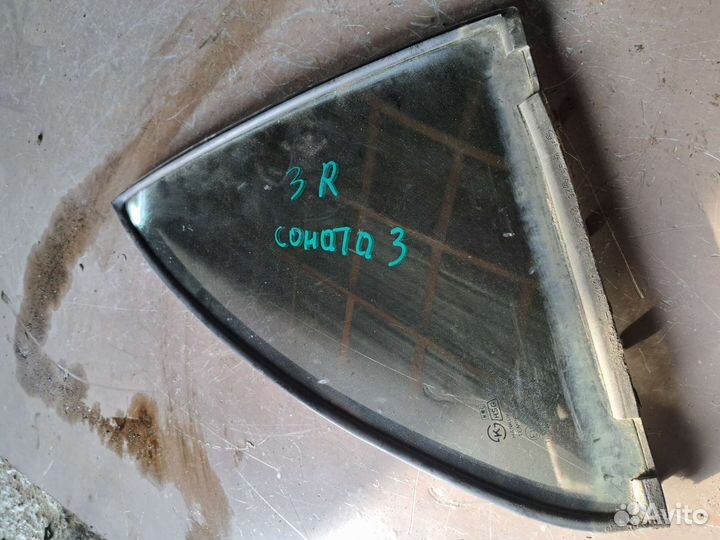 Форточка двери задняя правая Hyundai Sonata 3