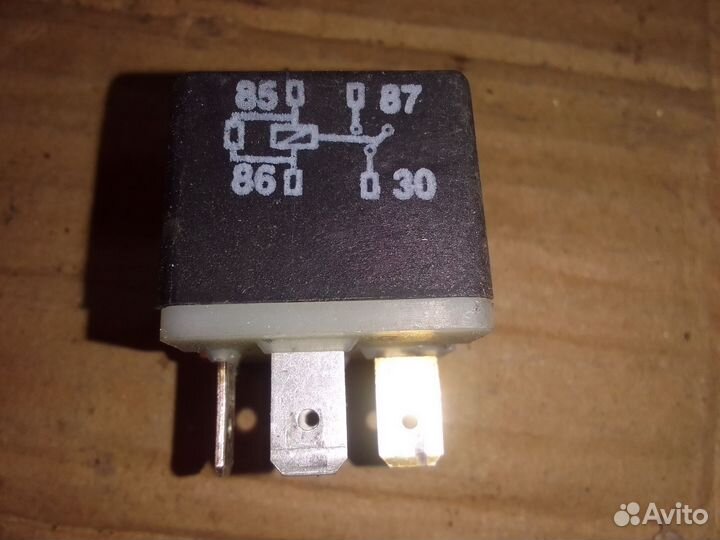 Реле 204 Audi A4 B5