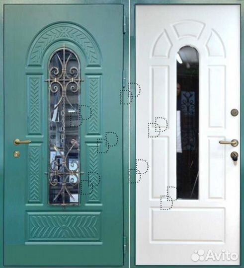 Парадная железная дверь с ковкой и стеклом