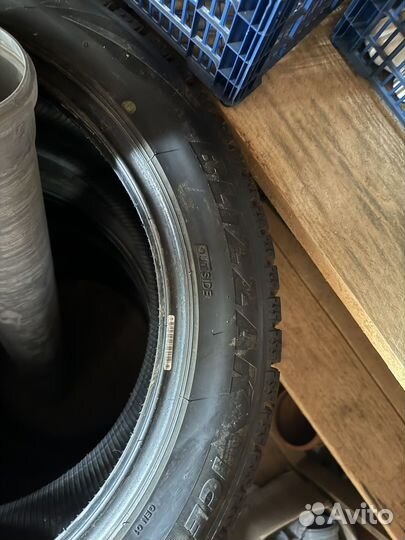 Bridgestone Blizzak Ice 255/45 R18 99S