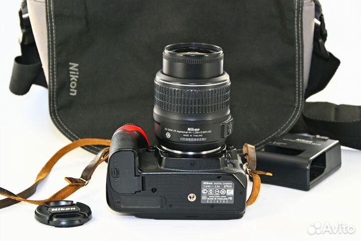 Nikon D7000 16.2MP цифрозеркалка Kit AF-S VR 18-55