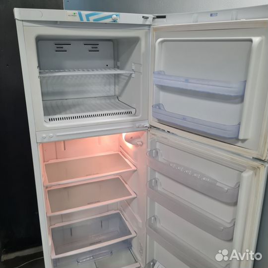 Холодильник indesit no frost С гарантией