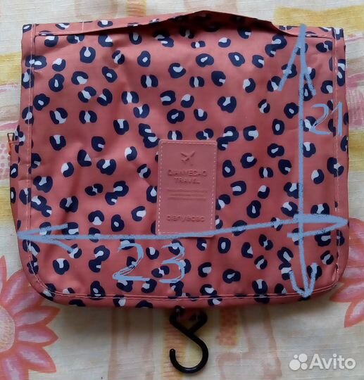 Косметичка дорожная новая