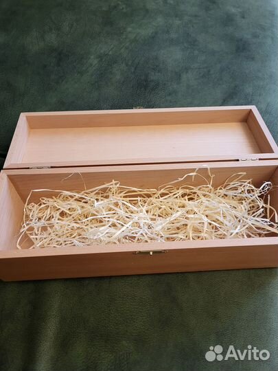 Деревянная коробка для бутылки