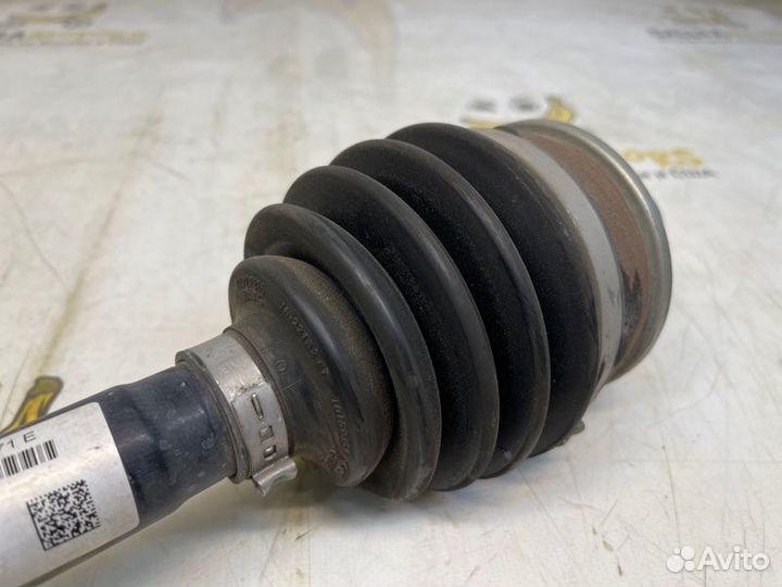 Привод передний правый Audi A4 B9 (8W) cvna 1.4