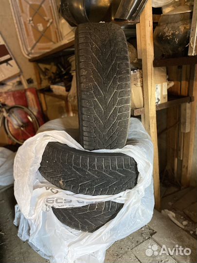 Nokian Tyres Hakkapeliitta R2 SUV 235/60 R18