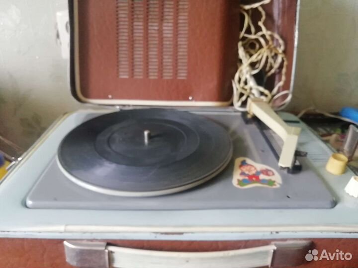 Проигрыватель пластинок 