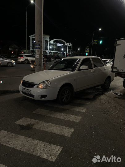 Чехлы на сиденья LADA priora