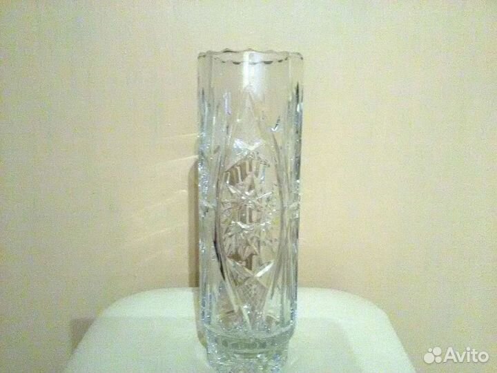 Ваза хрустальная