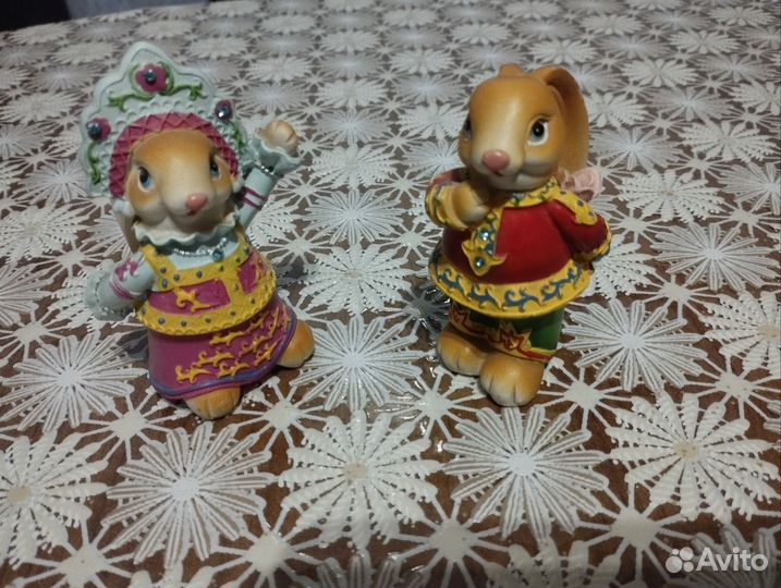 Фарфоровые статуэтки, копилки