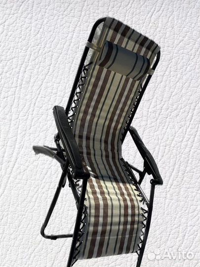 Шезлонг - кресло складное