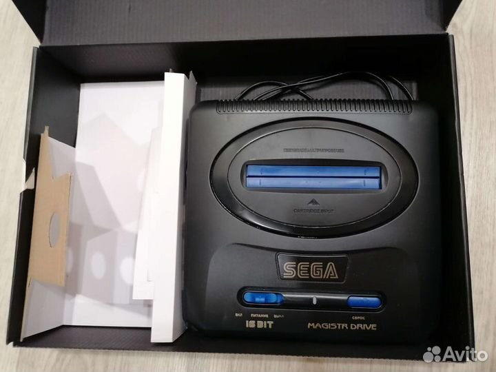 Игровая приставка 