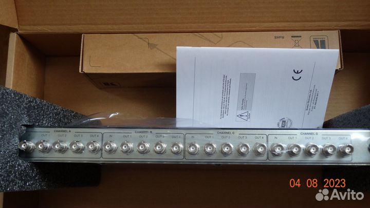 Распределитель видеосигнала Kramer VM-1044