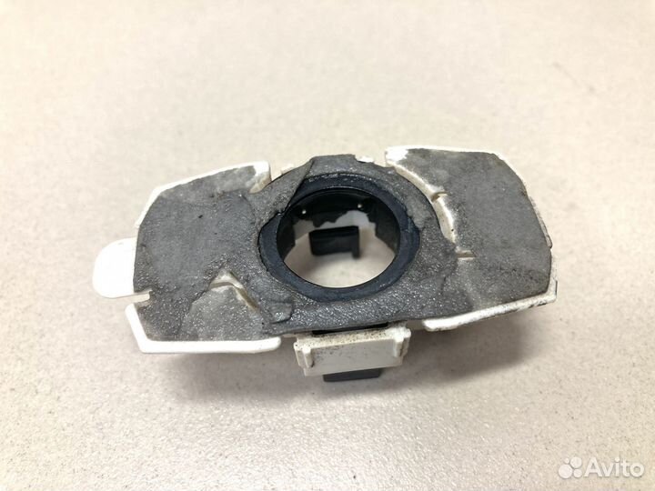 Кронштейн датчика парков Toyota Land Cruiser Prado