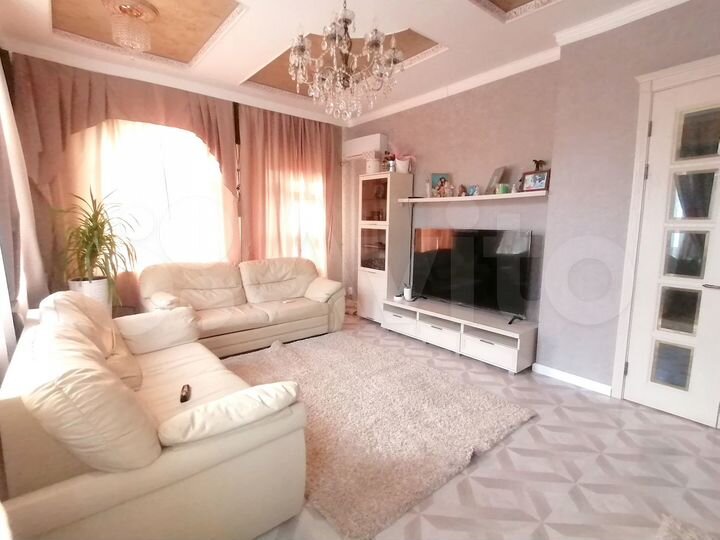 Дом 196 м² на участке 10 сот.