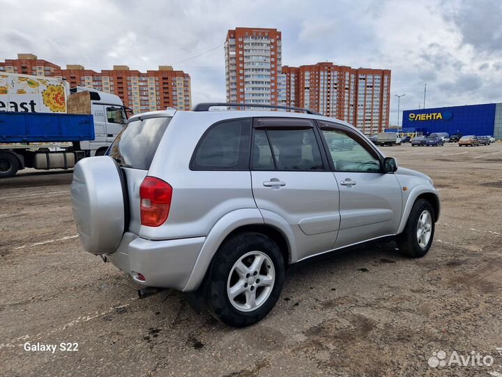 Toyota RAV4 2.0 AT, 2002, 180 000 км