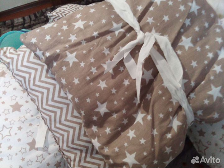 Бортик в кроватку новые