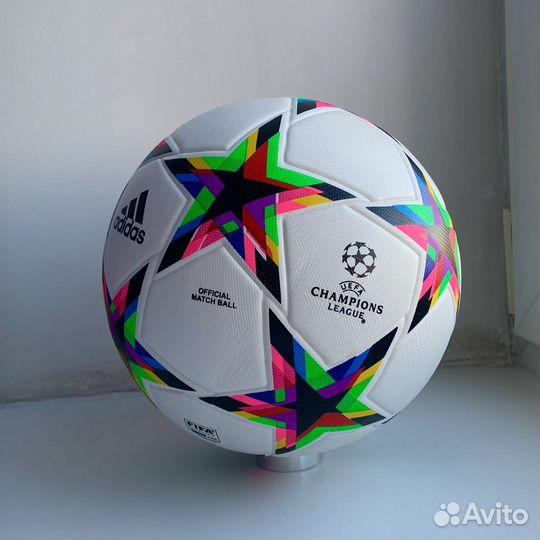 Футбольный мяч