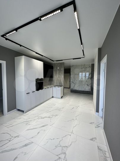 2-к. квартира, 60 м², 16/22 эт.