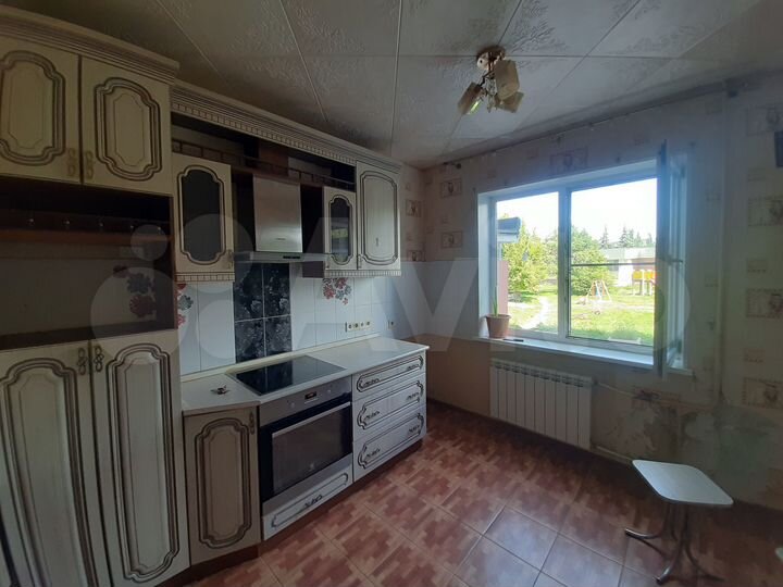 9-к. квартира, 63 м², 1/9 эт.