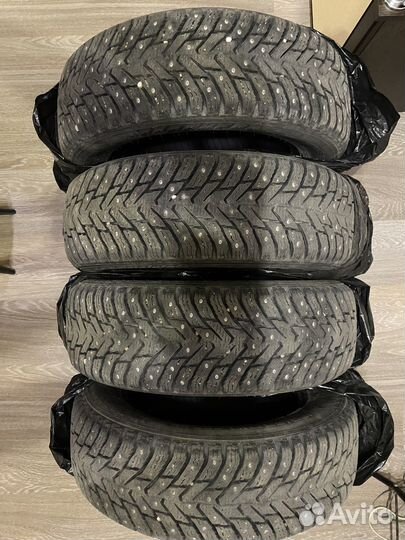 Nokian Tyres Hakkapeliitta 8 185/65 R15 104T