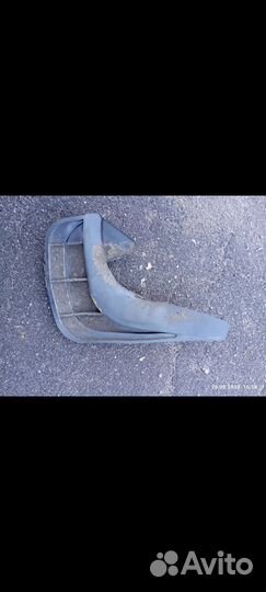 Брызговик передний Renault Megan2