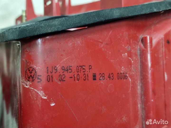 Фонарь задний левый VW Golf 4 Универсал оригинал