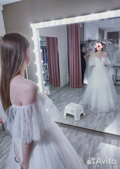 Свадебное платье