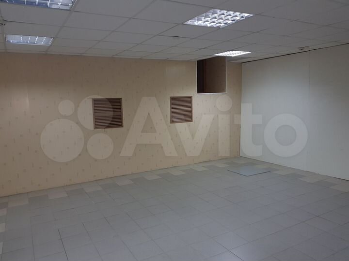 Торговая площадь, 18 м²