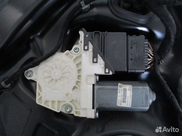 Стеклоподъемник Volkswagen Passat B6 Пассат Б6