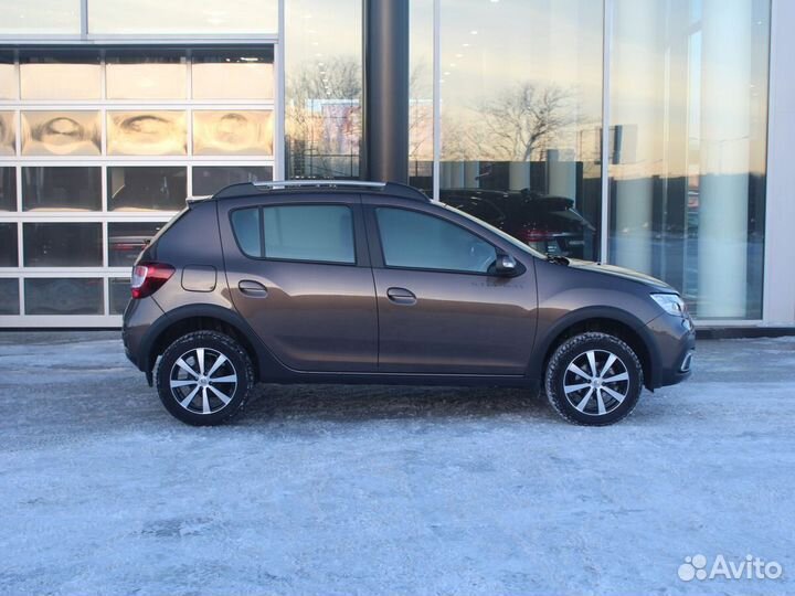 Renault Sandero Stepway 1.6 CVT, 2021, 15 630 км