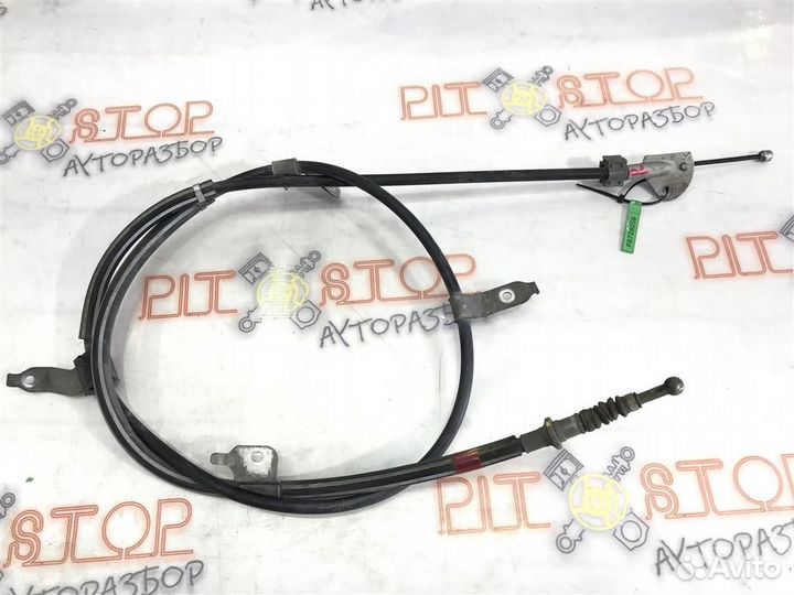 Трос ручного тормоза правый Toyota prius ZVW30 20