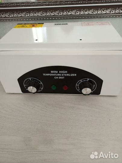 Шкаф сухожаровой для маникюрных инструментов