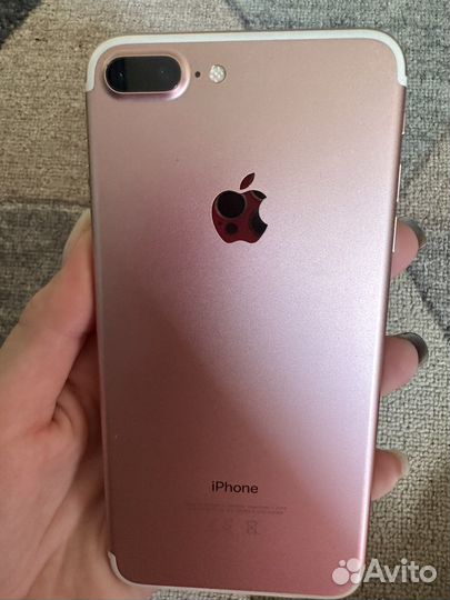 Телефон iPhone 7 plus
