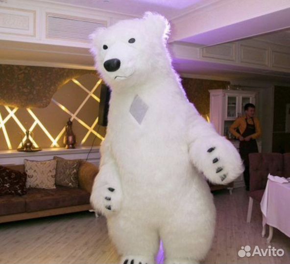 Белый мишка на поздравление