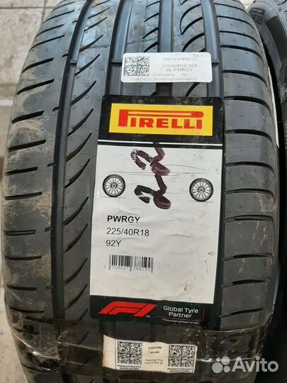 Pirelli Powergy 225/40 R18