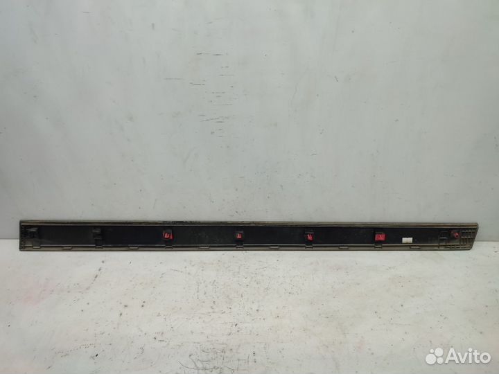 Накладка двери передняя левая Hyundai Creta SU2