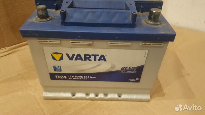 Аккумулятор б/у Varta D24 60Ач 540А