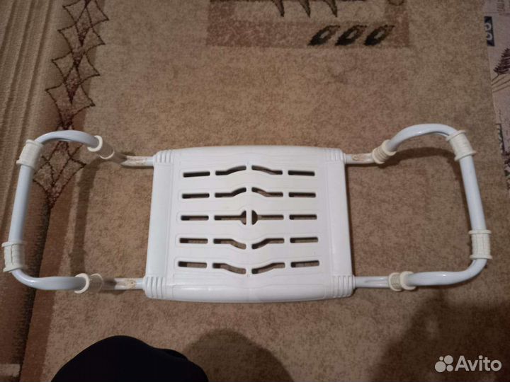 Подставка для купание в ванной