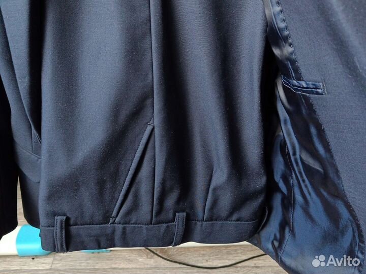 Костюм школьный 128 новый